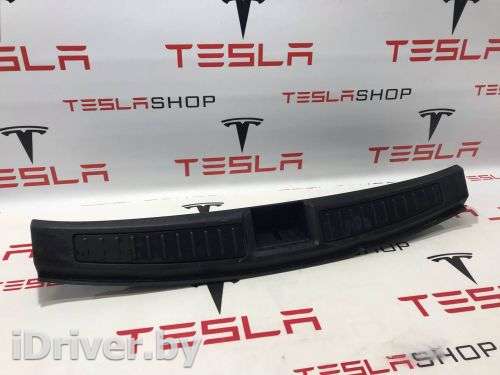 Пластик Tesla model S 2017г. 1010824-01-D - Фото 1