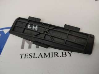 Заглушка болта дверной карты (резиновая) левая Tesla model S 2014г. 1002966-00 - Фото 2