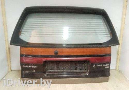 стекло заднее Mitsubishi Space Wagon 2 1995г.  - Фото 1