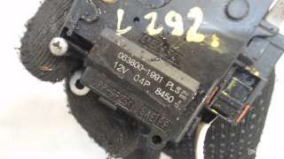Моторчик заслонки печки Lexus GS 4 2013г. 0638001991 - Фото 3