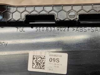 накладка стойки двери Skoda Octavia A7 2013г. 5E0837902B - Фото 6
