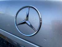 Эмблема Mercedes S W220 2001г.  - Фото 8