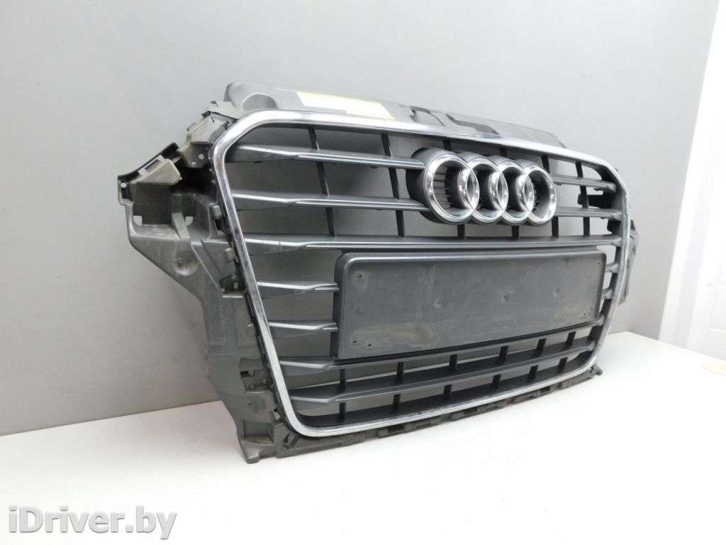 Решетка радиатора Audi A3 8V    - Фото 2