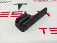 1031675-00-A Пластик салазок сиденья к Tesla model S Арт 9915622