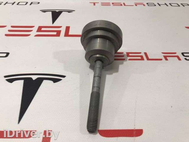 Опора заднего редуктора Tesla model S 2015г. 2007060,1050643-00-A - Фото 1