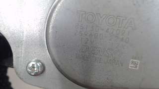 Моторчик заднего стеклоочистителя (дворника) Toyota Prius 3 2011г. 8513047021 - Фото 3