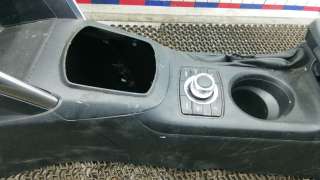 Подлокотник центральный Mazda 5 1 2014г.  - Фото 2