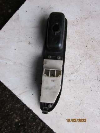 Кнопка стеклоподъемника переднего левого Nissan Serena c23 1998г.  - Фото 3