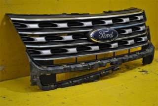 Решетка радиатора передняя Ford Explorer 5 restailing 2015г.  - Фото 2
