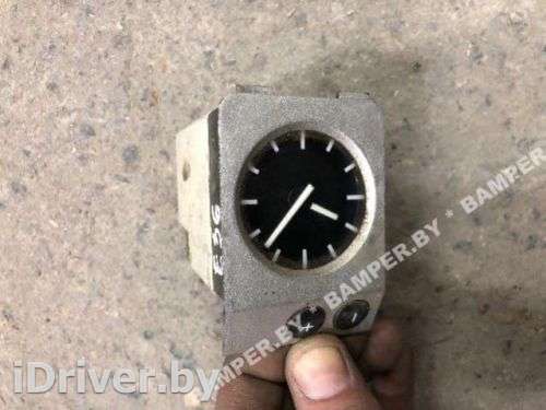 Часы BMW 3 E36 1997г.  - Фото 1
