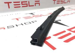 уплотнитель Tesla model S 2015г. 1038406-00-A - Фото 3