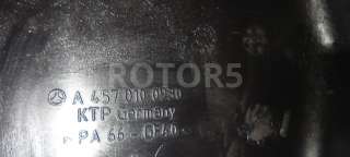 Клапанная крышка Mercedes Actros 2010г. A4570100930 - Фото 3