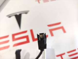 Разъем AUX / USB Tesla model X 2017г. 1082436-02-B,1507950-00-A - Фото 3