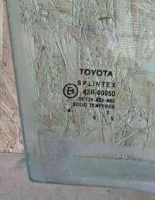 стекло двери Toyota Avensis 2 2004г. 68101-05030 - Фото 2