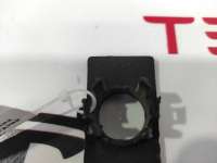 Подиум крепления датчика парктроника Tesla model S 2015г. 1048519-00-B - Фото 4