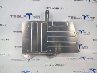 Кронштейн блока управления люком Tesla model S 2014г. 1013496-00,1013499-00 - Фото 3