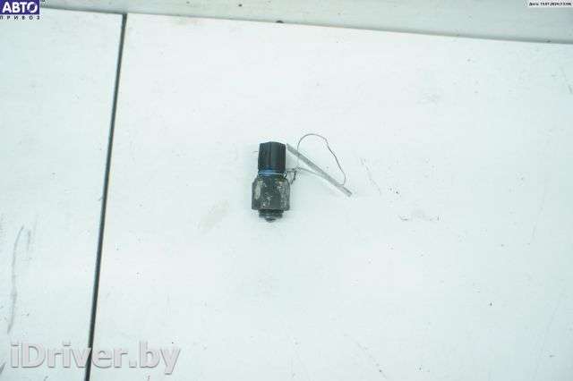 Датчик включения заднего хода (лягушка) Ford Focus 1 2001г.  - Фото 1