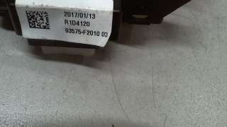 83306F2040UTE Кнопка стеклоподъемника к Hyundai Lantra 2 Арт 8015210