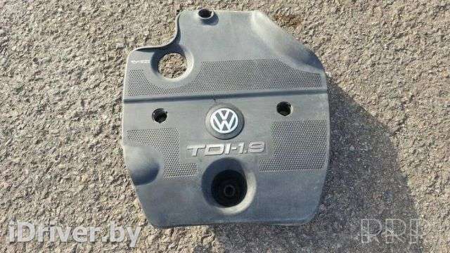 Декоративная крышка двигателя Volkswagen Golf 4 2000г. 038103925l , artAMB3483 - Фото 1