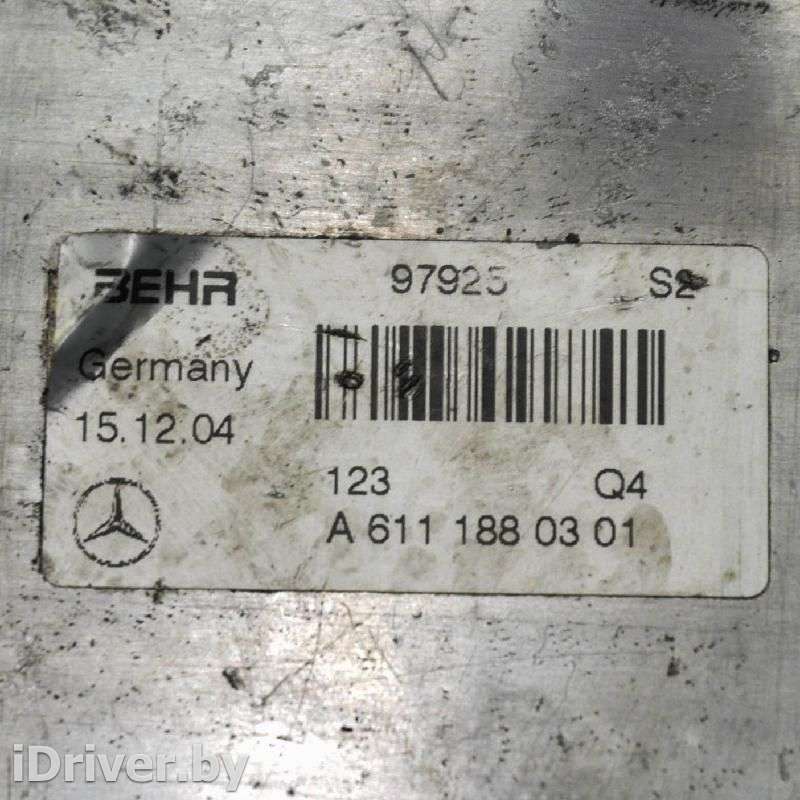 Радиатор масляный Mercedes E W211 2004г. A6111880301 , art86113  - Фото 3