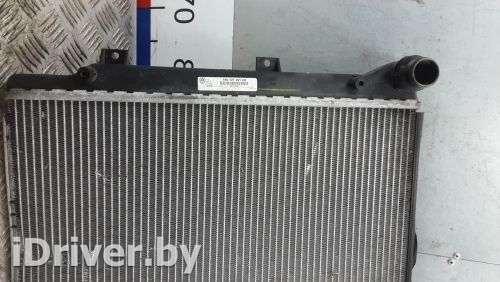 Радиатор системы охлаждения Volkswagen Jetta 6 2013г.  - Фото 1