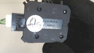Кнопка регулировки сидения Mercedes ML W164 2008г. a2048702558 - Фото 2