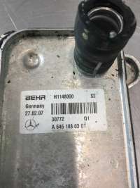 Радиатор масляный Mercedes C W203 2007г. A6461880301, H1148000 - Фото 2