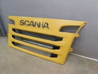 Решетка радиатора Scania R-series 2001г.  - Фото 3