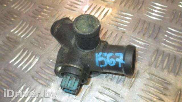 Фланец двигателя системы охлаждения Volkswagen Passat B5 1996г. 050121133C - Фото 1