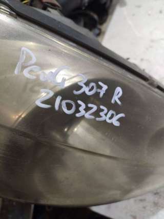 Фара передняя правая Peugeot 307 2004г.  - Фото 5