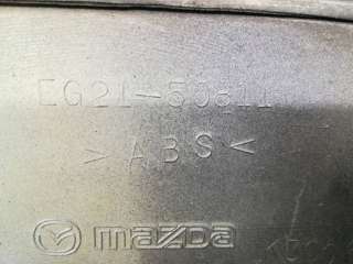 Накладка двери (крышки) багажника Mazda CX-7 2007г. EG2150811 - Фото 5