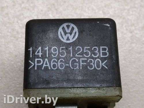 141951253B,53 реле вентилятора к Volkswagen Polo 3 Арт 2068023-4 - Фото 4