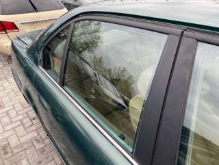 Стекло двери задней правой BMW 7 E38 1997г.  - Фото 5