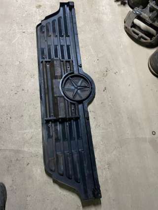 Решетка радиатора Mercedes Axor 2004г. A9408880123 - Фото 2