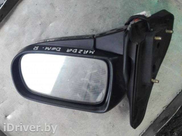 Зеркало наружное правое Mazda Demio 1 2000г.  - Фото 1
