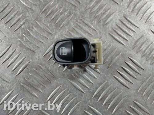 Кнопки стеклоподьемников Mercedes CLK W209 2002г. A2038200210 - Фото 1