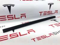 1038406-00-A,1038405-00-A уплотнитель Tesla model S Арт 9904866