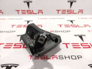 Бачок омывателя Tesla model 3 2019г. 1090850-00-E - Фото 4