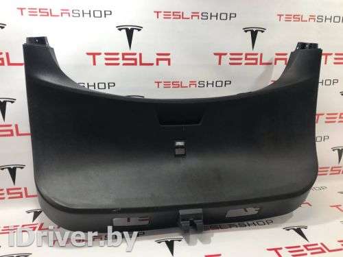 Обшивка крышки багажника Tesla model S 2013г. 1009238-00-B,1009237-00-E,1009231-S0-A,1009265-00-E - Фото 1