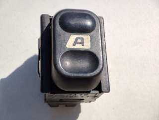  Кнопка стеклоподъемника переднего левого к Citroen Xantia  Арт 34147990