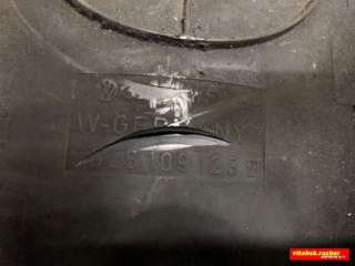 Защита ремня ГРМ (кожух) Volkswagen Golf 3 1995г. 0326109123B - Фото 2
