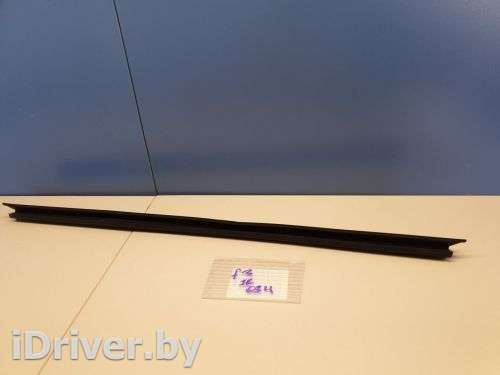 Накладка стекла задней правой двери Ford Focus 3 2011г. 1747504 - Фото 1