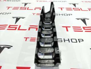 Кронштейн салона Tesla model X 2017г. 1055317-00-C,1089758-00-B - Фото 3