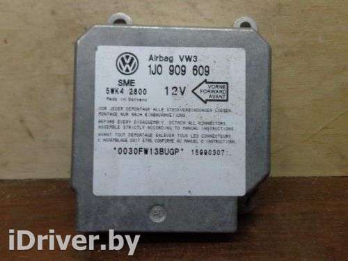 Блок управления подушек безопасности Volkswagen Bora 2003г. 1J0909609 - Фото 1
