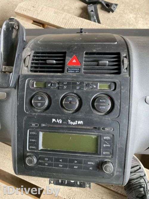 Магнитола (аудио система) Volkswagen Touran 1 2005г.  - Фото 1