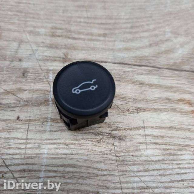 Кнопка открытия багажника Chevrolet Cruze J400 2018г. 13416201 - Фото 1