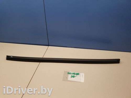 Накладка стекла задней правой двери Hyundai Veloster 2015г.  - Фото 1
