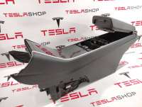 1087900-00-E Вещевой ящик центральной консоли к Tesla model 3 Арт 9888240