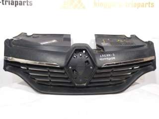 623107605R Решетка радиатора Renault Logan 2 Арт TP20371