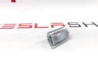1007151-80-E,1007151-70-E,1007151-90-E Фонарь салона (плафон) к Tesla model S Арт 9905233